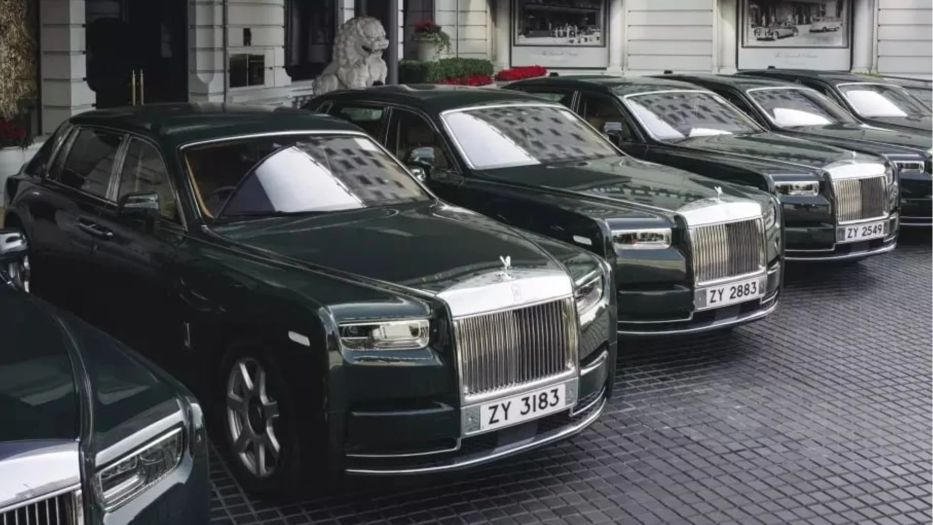 Поръчкови Rolls-Royce ще превозват гостите на хотел в Хонконг 