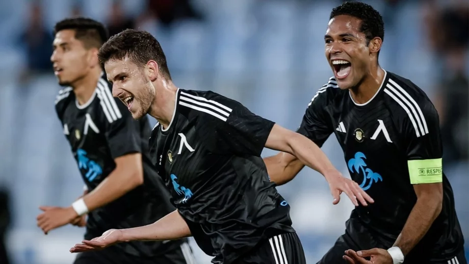 Левски не махна крака от газта и продължи брутална серия срещу Арда