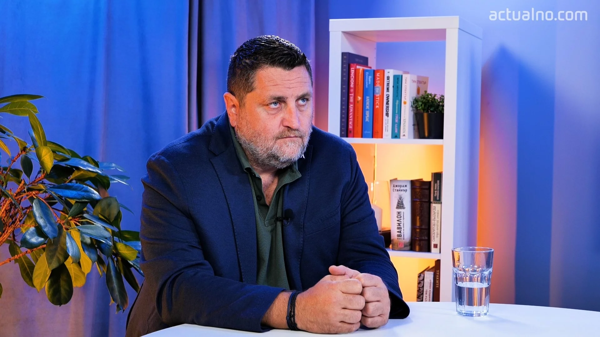 Гръцки бизнесмен, изнудван от Нотариуса, се оплака, че го следят и тормозят