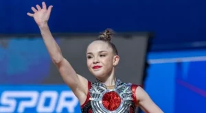 Стилияна Николова отново №1 - грабна златото пред родна публика