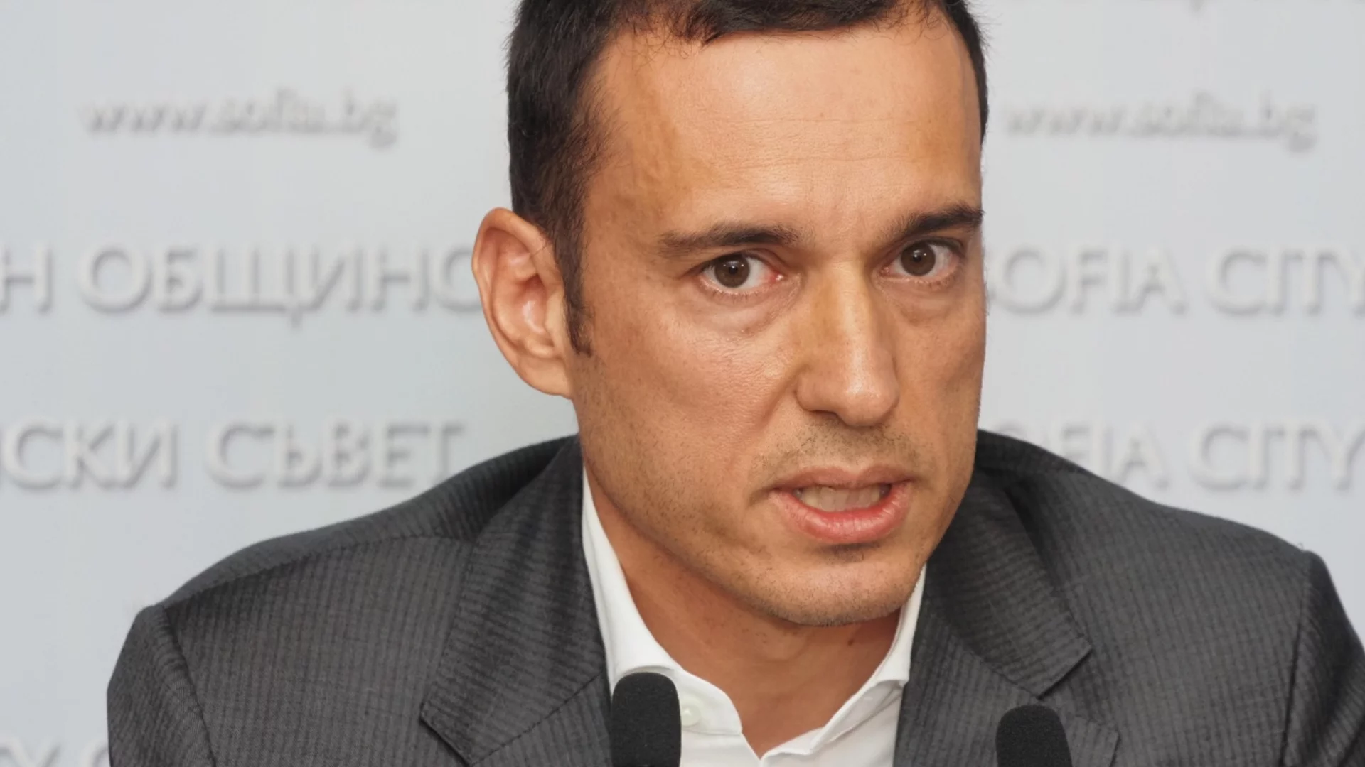 "Апелираме към съвестта на всички" Терзиев отговори дали ще спре метрото и ще има ли глоби за шофьорите
