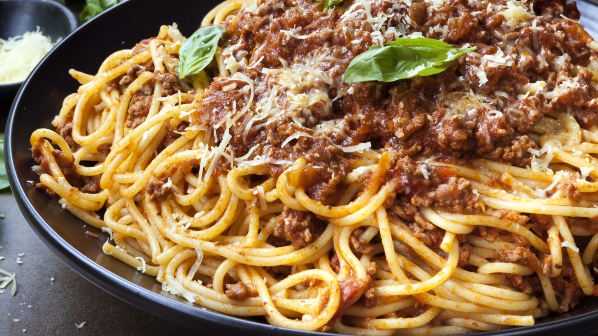 Най-вкусната паста с кайма на фурна, от която ще си оближете пръстите