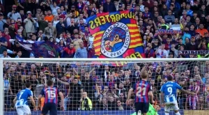 Ужас в Барселона: Кола прегази фенове на Еспаньол! (ВИДЕО)