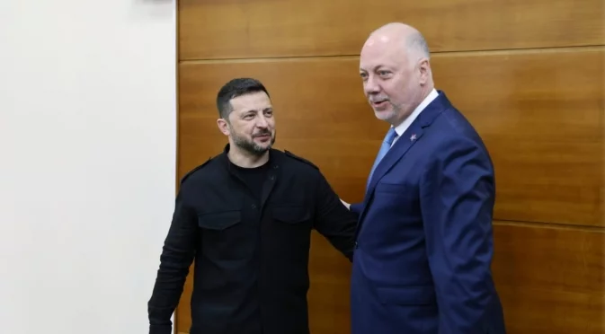 Желязков към Зеленски: България продължава да подкрепя усилията на Украйна за мир