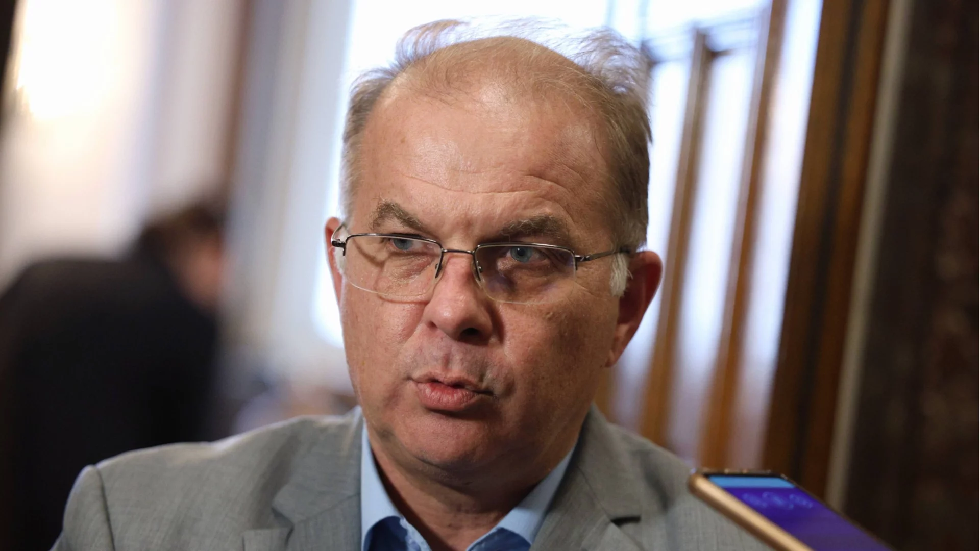 Радомир Чолаков: Ако президентът иска да прави кризи, вече е напът да успее
