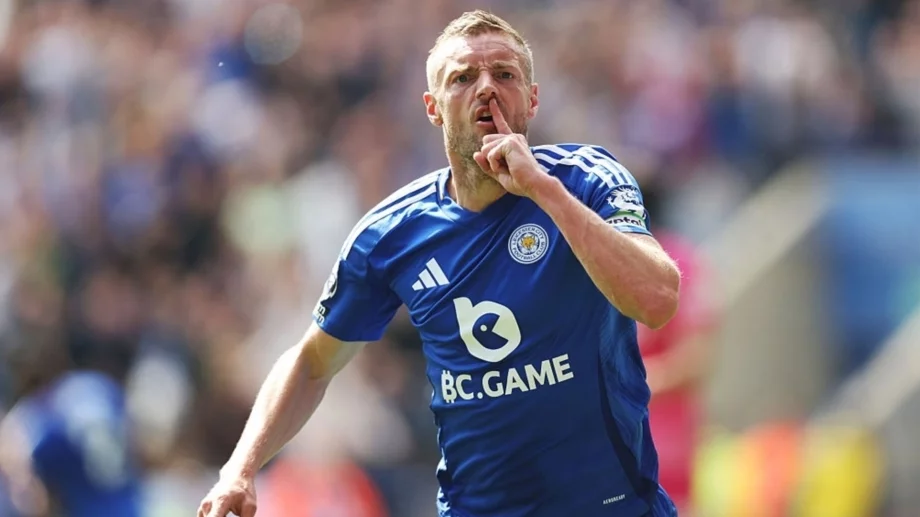 В прощалния мач за Лестър: Джейми Варди постигна немислимото