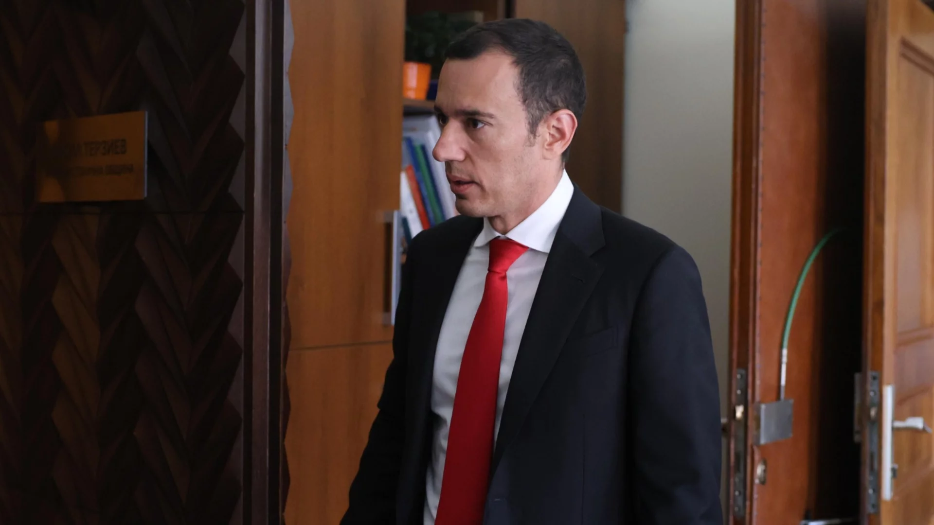 "Създадоха си кризата, решиха си я": Терзиев притеснен, че скоро няма да може да плаща заплати в градския транспорт