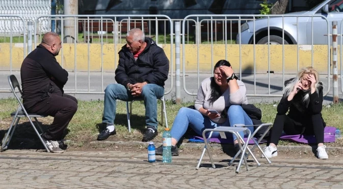 "Държава, в която ватманите получават повече пари от учителите, е..."