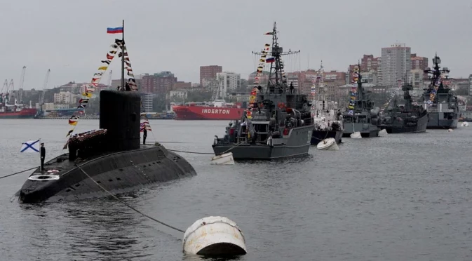 На Острова взимат мерки: Подводници без екипажи срещу руския "сенчест флот"