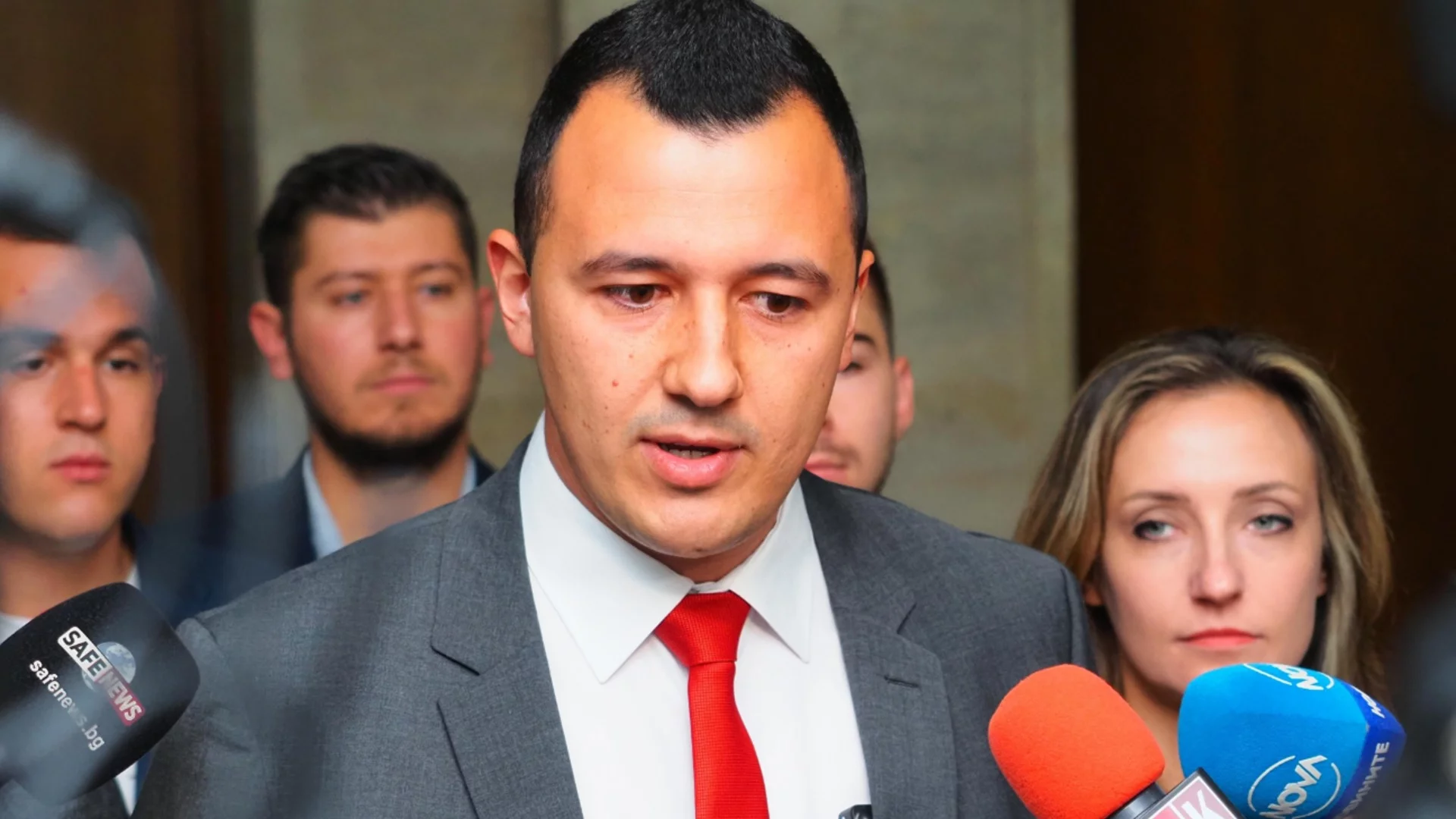 БСП иска намаляване на лихвите по кредитите за студенти и докторанти 
