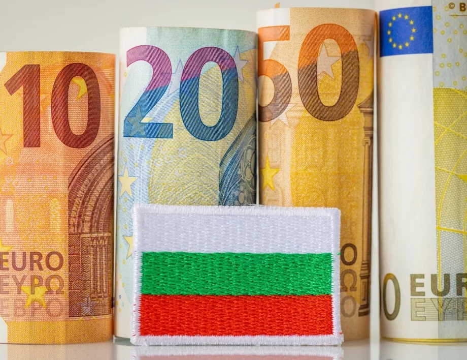 Politico разкри конвергентния доклад: България ще влезе в еврозоната на 1 януари 2026 г.