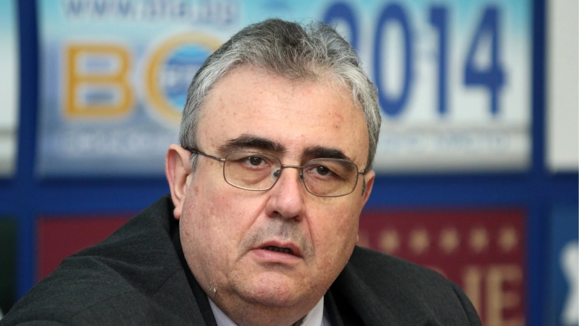 Огнян Минчев: Подозренията, че има лична сделка между Чакъров и Пеевски са основателни