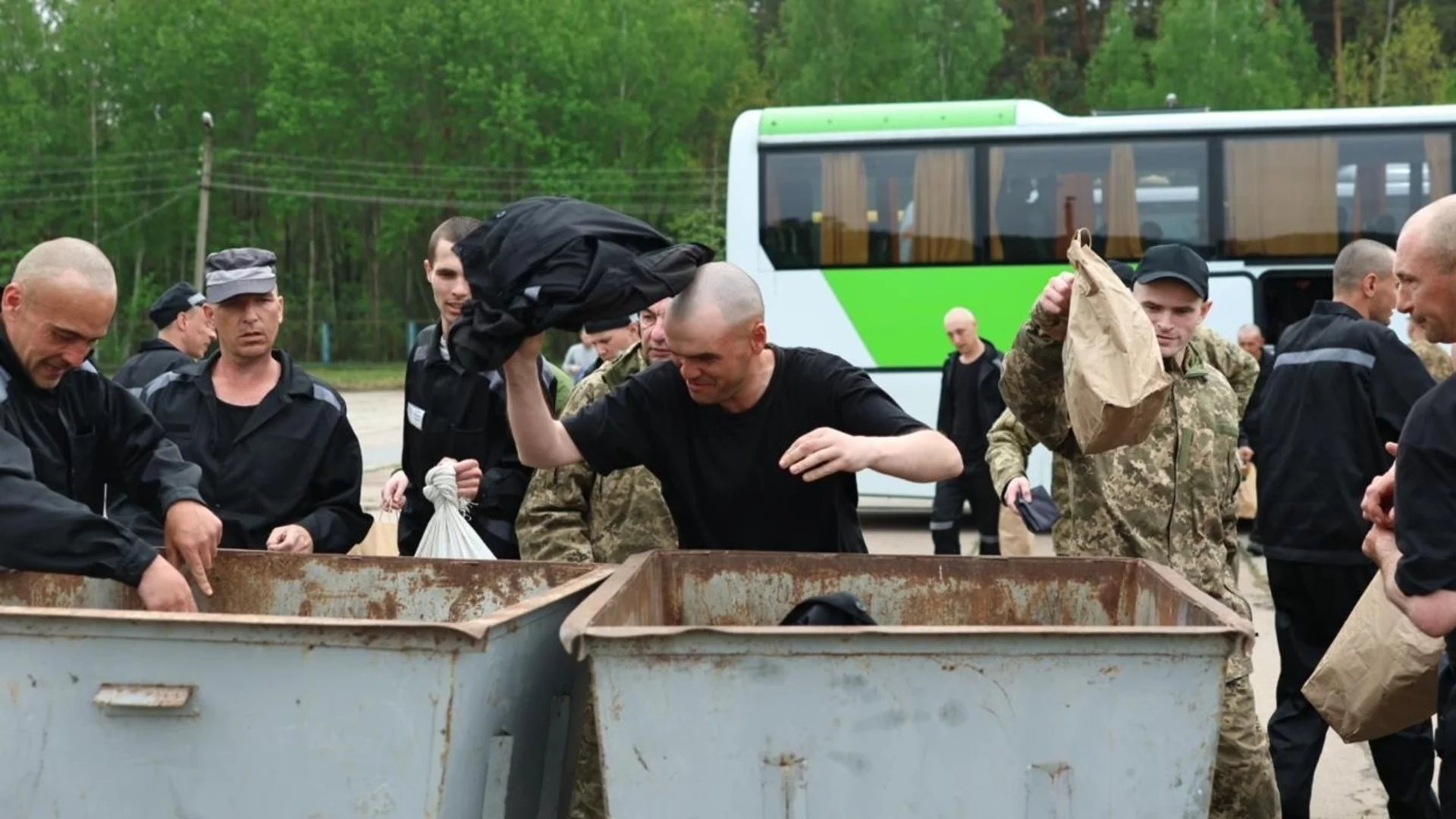 "Достойно" за трибунал: Русия убива брутално украински военнопленници и го прикрива