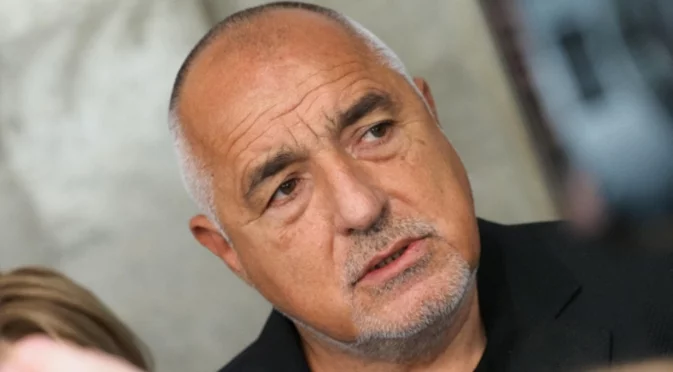 Само срещу иконите не мога да се изкажа, поне да се молим на Господа (ВИДЕО)