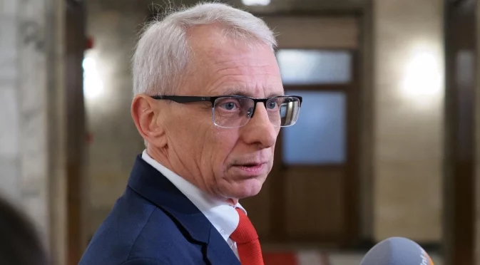 Доган го няма, Борисов е на втора линия, виждаме голямото момче