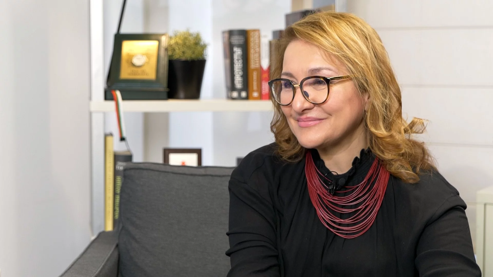 Антоанета Христова: Който е зависим, той отива при Пеевски