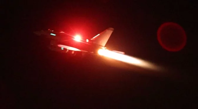 Израел унищожи последния пътнически самолет на Йемен, хутите заплашиха с нови удари летище "Бен Гурион" (ВИДЕО)