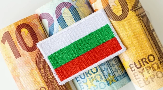 Икономист: България ще забогатее с еврото