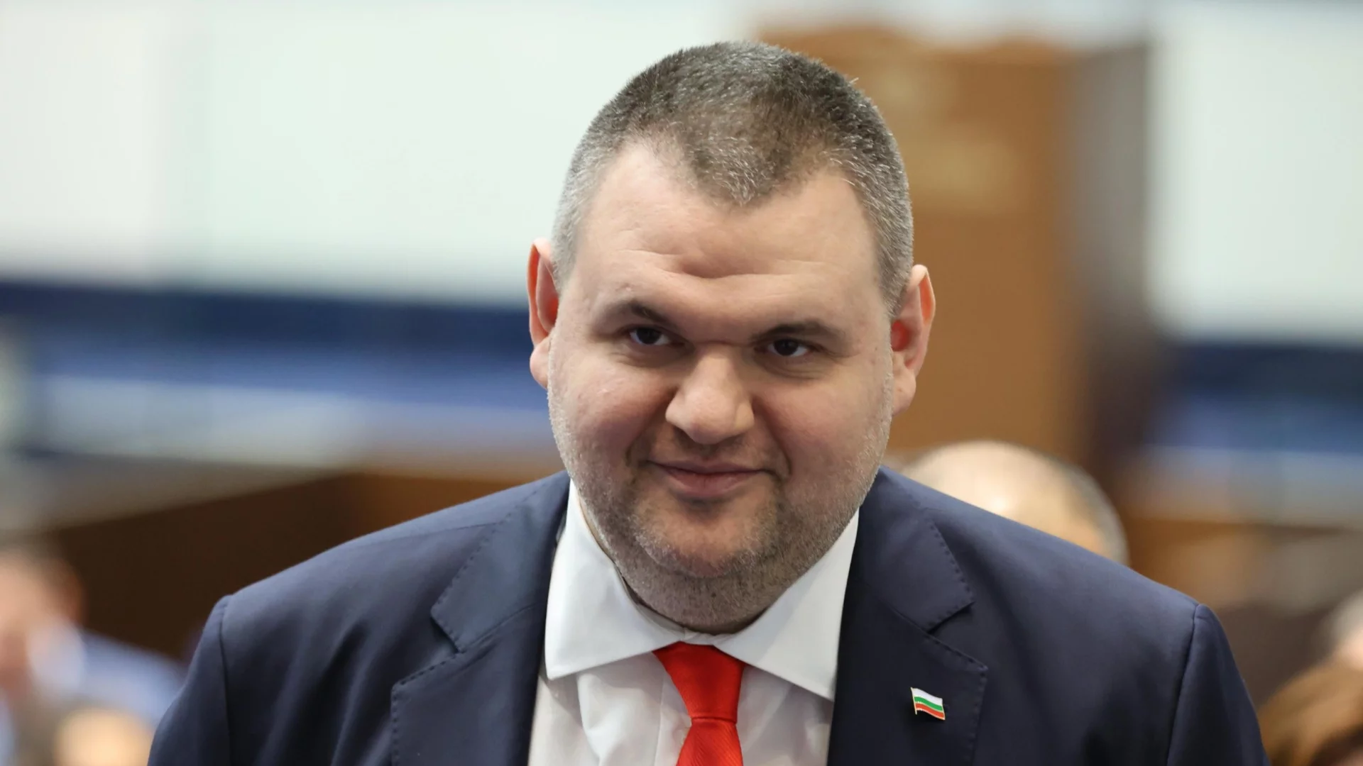 "Ако Пеевски е хитър, няма да тръгва да става премиер": Анализ