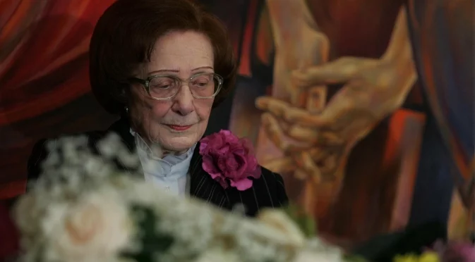 Стихотворение за 1 юни от Леда Милева
