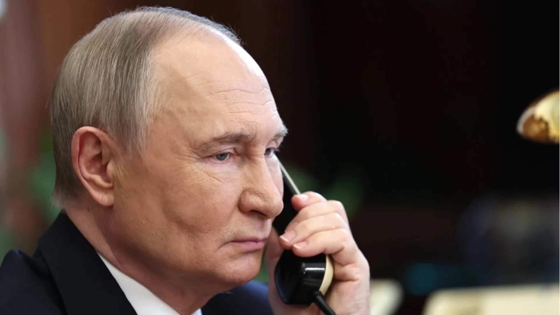 Руски неволи: Защо Путин съветва руснаците да си садят картофи на вилата