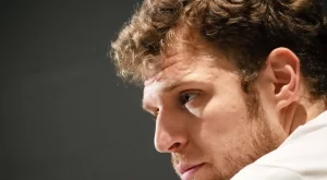 Бягство от арест на мач на Александър Везенков (ВИДЕО)