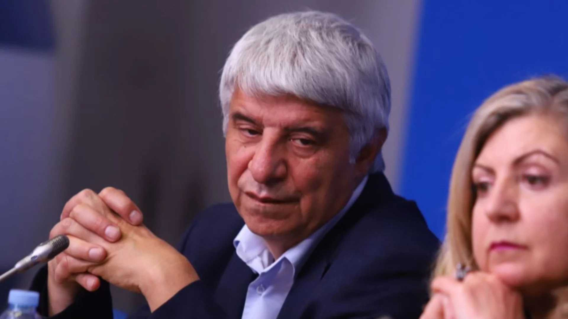 "Подмолният лобизъм на Скопие си е казал думата": Проф. Павлов за доклада на Вайц