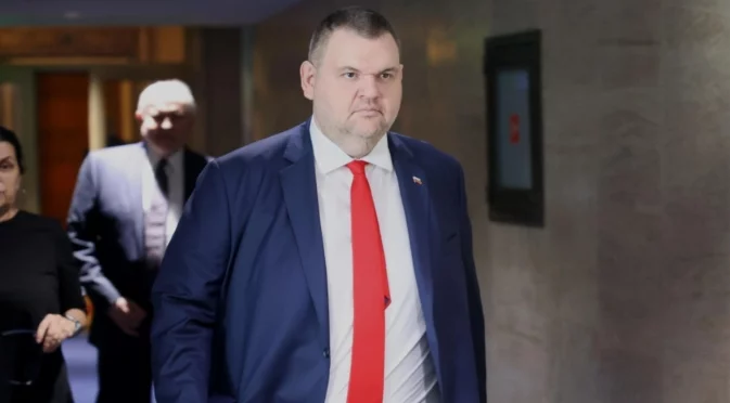 Пеевски след доклада за еврото: Времето на Костадинов свърши