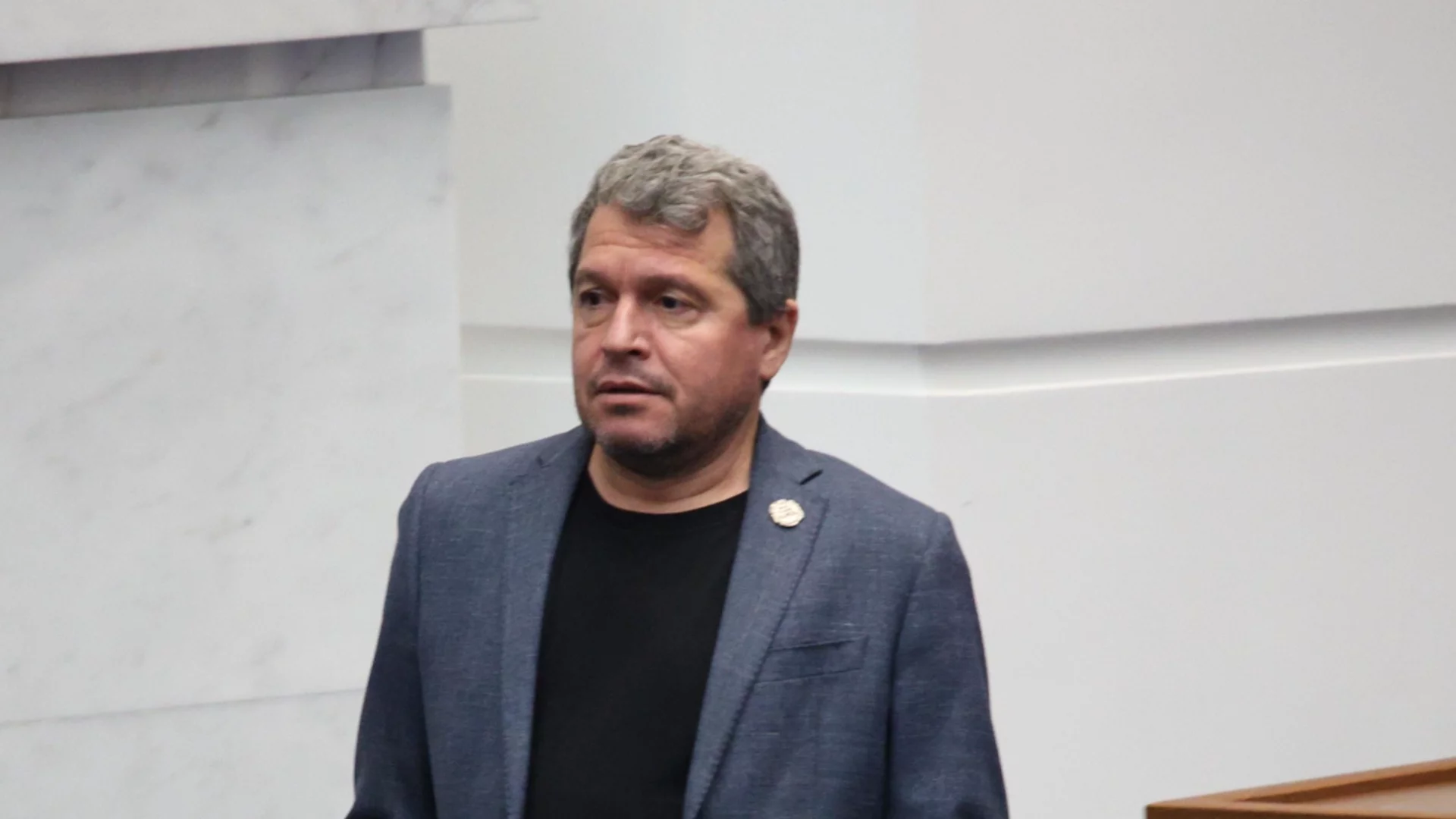 "Да го искаш сега - значи си кръгъл идиот": Тошко Йорданов за вота на недоверие