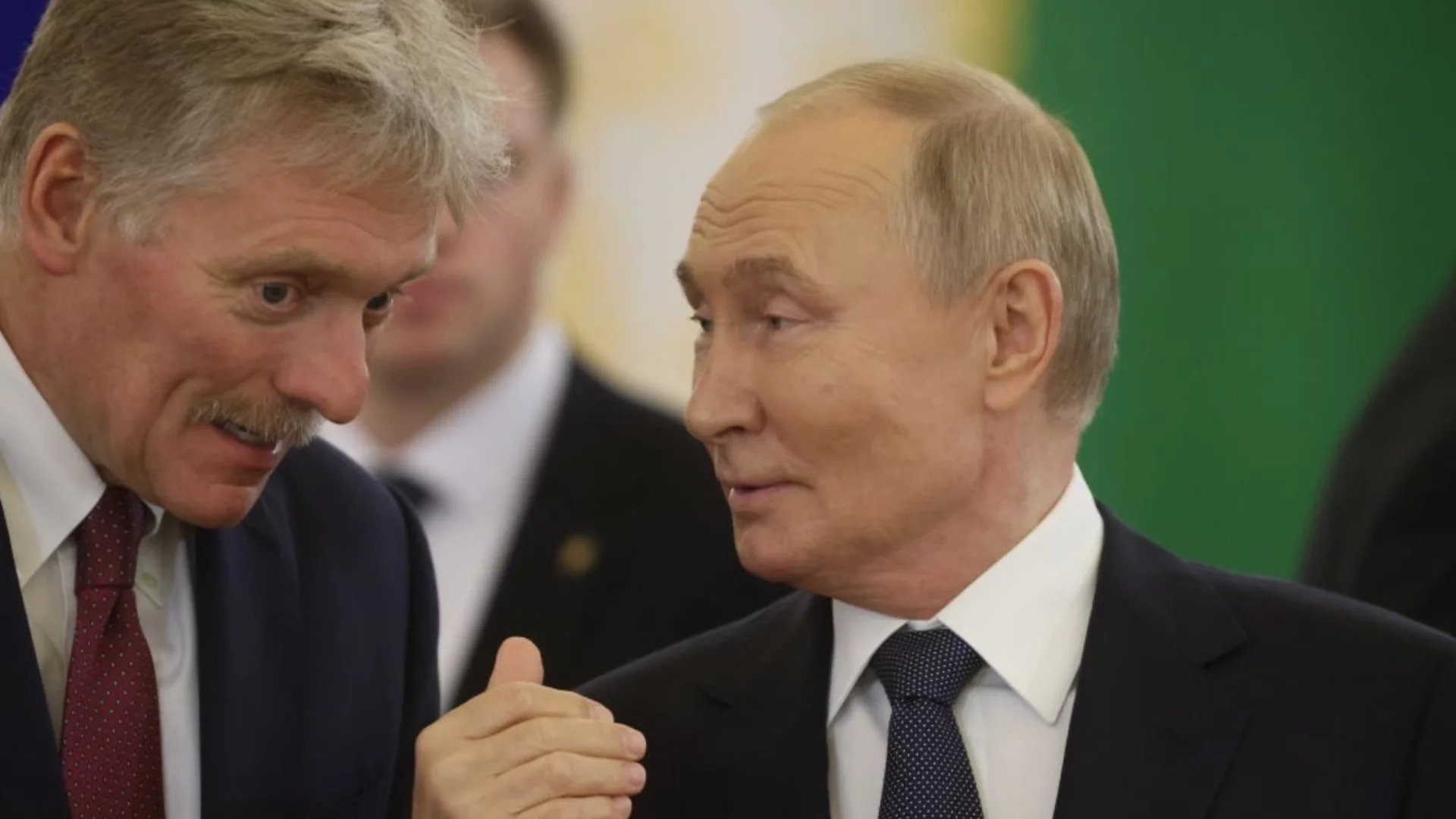 Песков обяви дали Путин спря преговорите за мир с Украйна