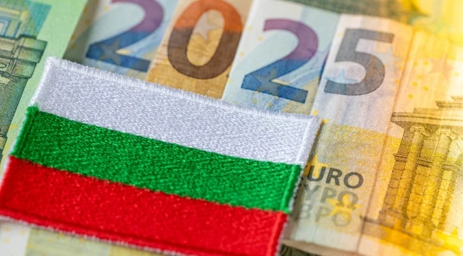 Да не повтаряме грешките си от 2007 г. с еврото, призова Дацов
