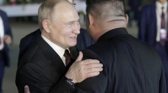 Ким Чен Ун към Путин: Имате безусловната ми подкрепа, желая ви победа