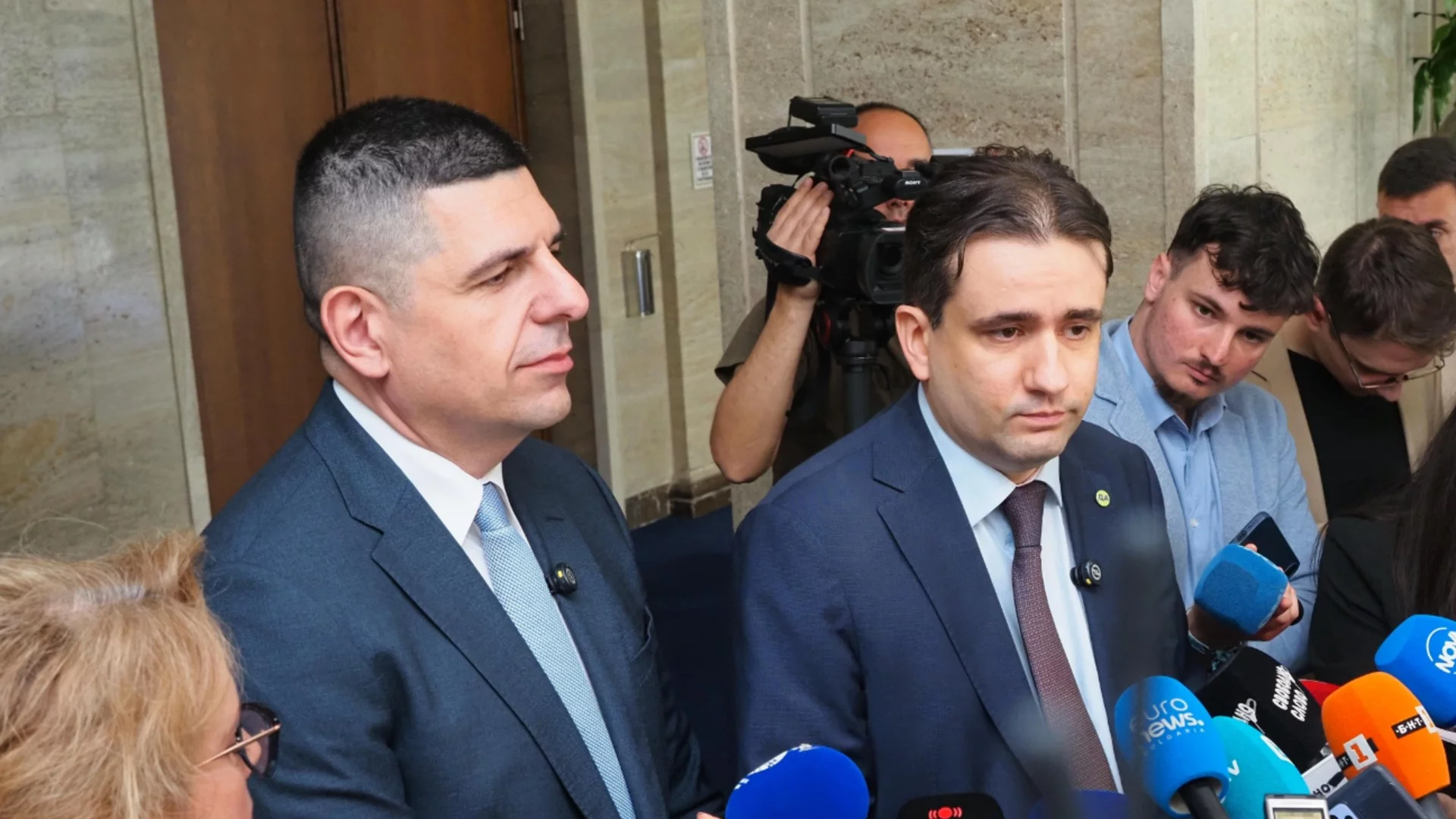 ДБ иска оставката на Цончо Ганев: Търсят подкрепа от ГЕРБ (ВИДЕО)