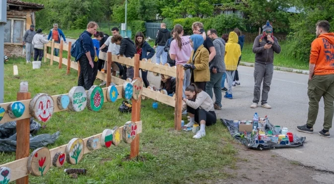 Радомирски села отново станаха работна площадка за младежи с интелектуални затруднения