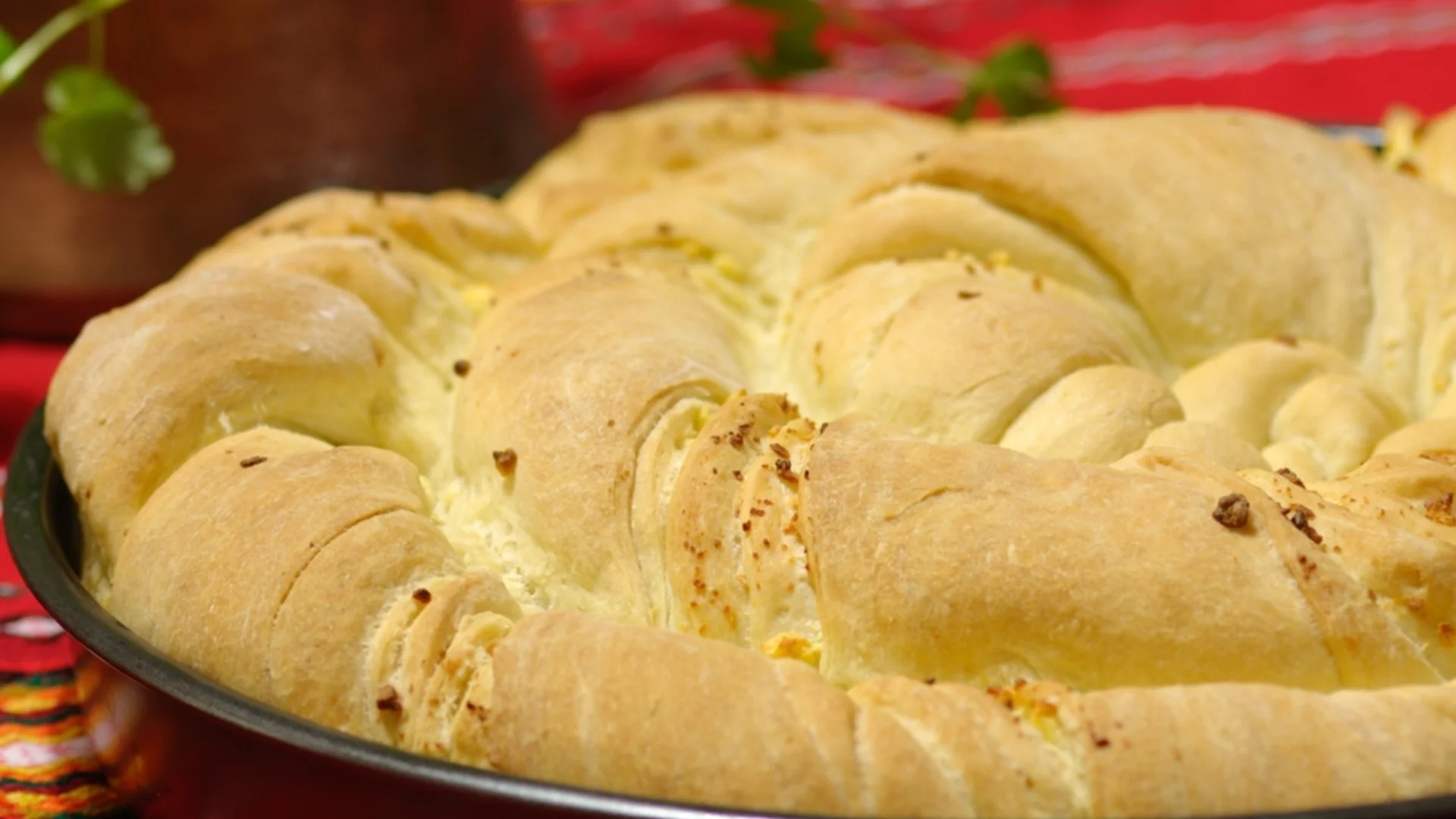 Не сте опитвали толкова вкусен тутманик (РЕЦЕПТА)