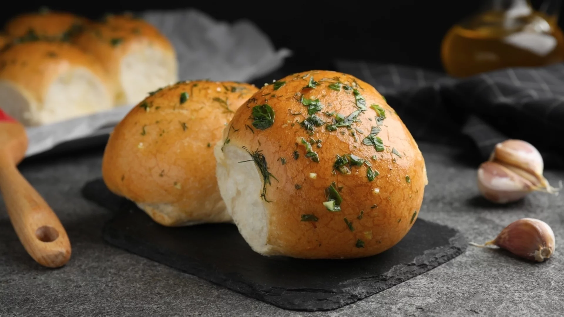 Голяма вкусотия: Домашни чеснови питки