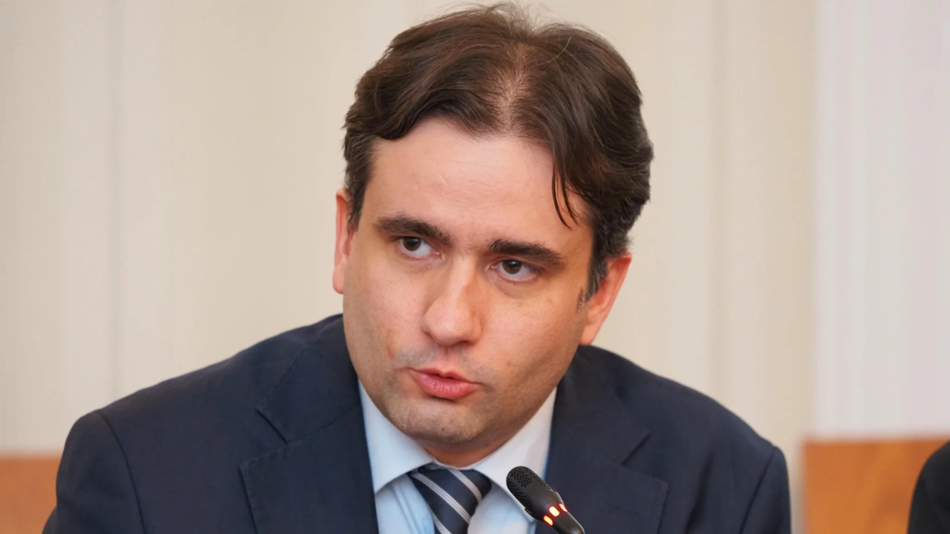 Божидар Божанов: С ПП споделяме мнението, че правителството е зависимо от Пеевски