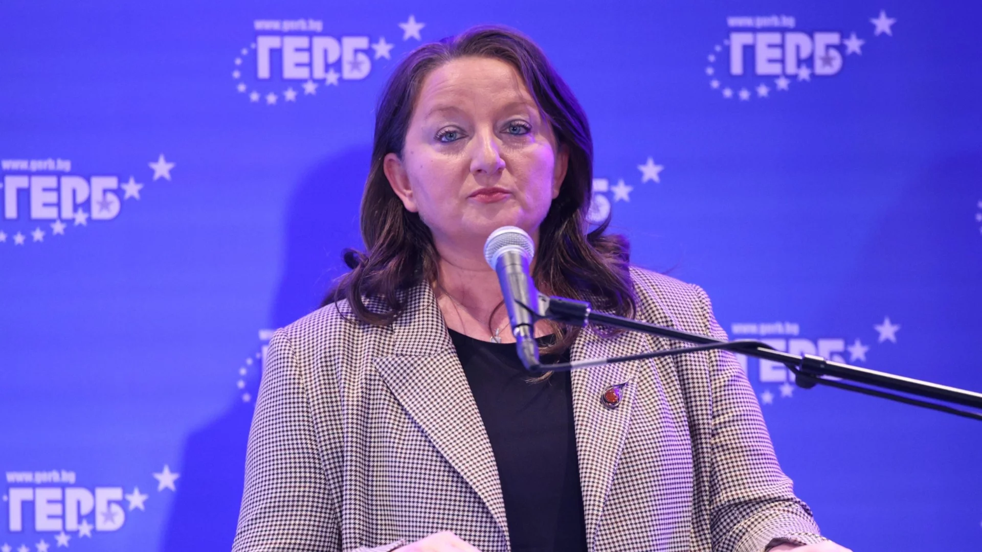 Деница Сачева с критики към бюджета на Асен Василев, който ГЕРБ подкрепиха