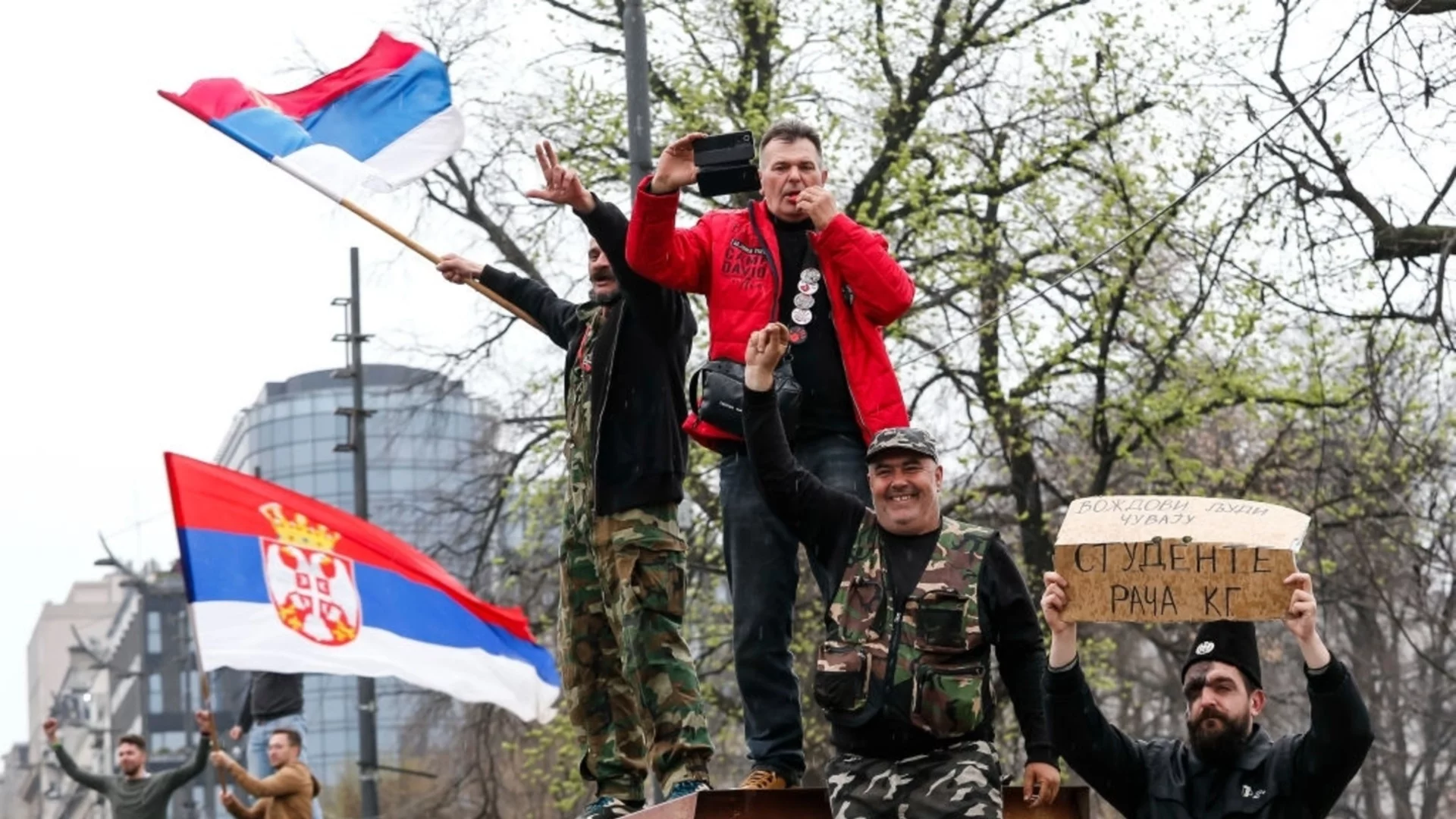 "Империята отвръща на удара": Как Сърбия преследва, напада и тормози журналисти?