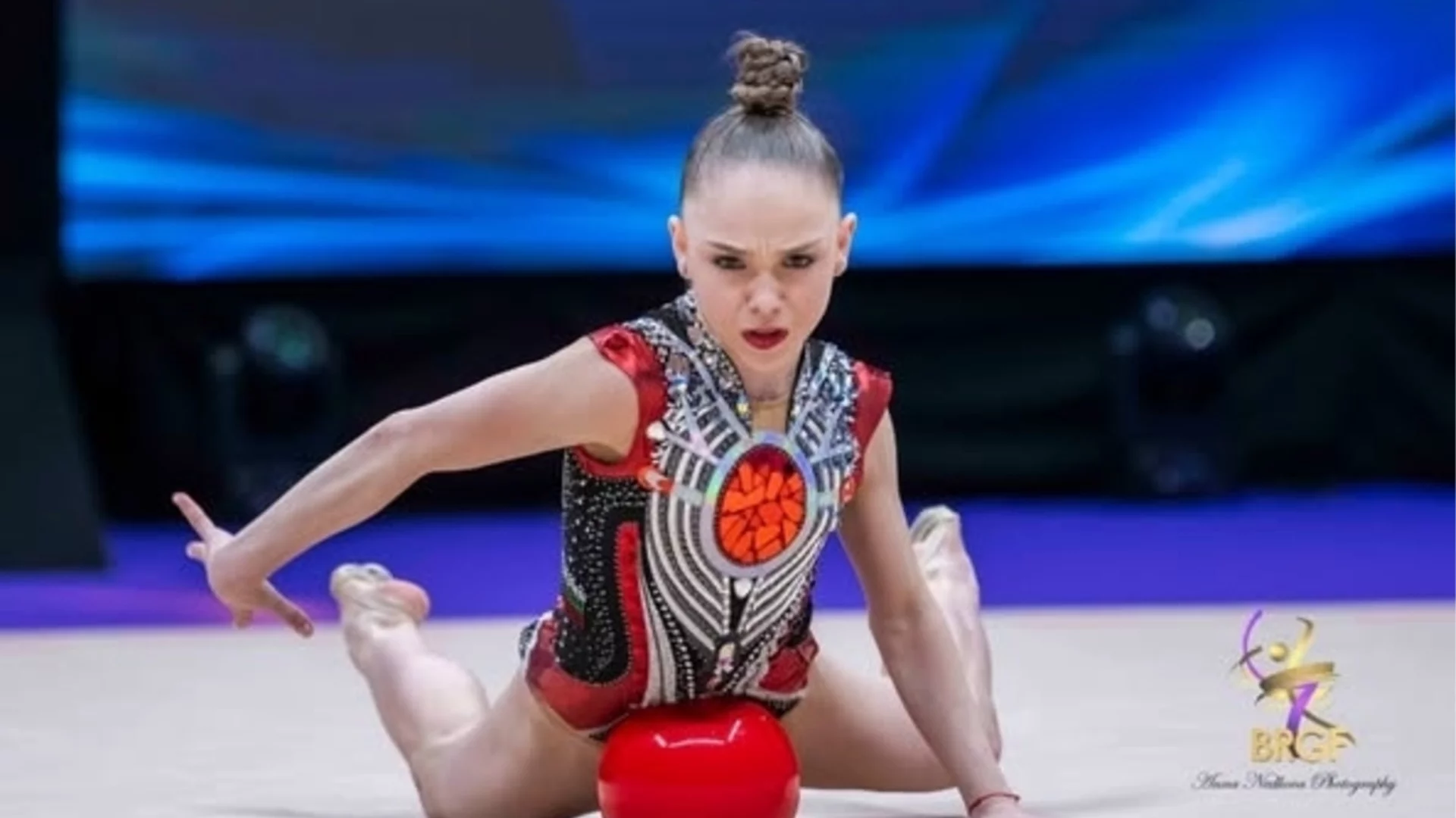 2 от 2! Стилияна Николова няма спирка, грабна втора титла на Европейското по художествена гимнастика