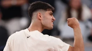 Джокович никога не е получавал такива поздравления! Федерер и Надал подпалиха мрежите!