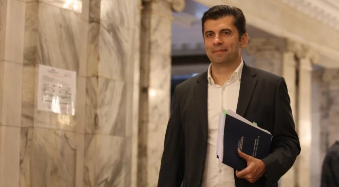С разпит на полицаи: Почва делото срещу Кирил Петков за ареста на Бойко Борисов