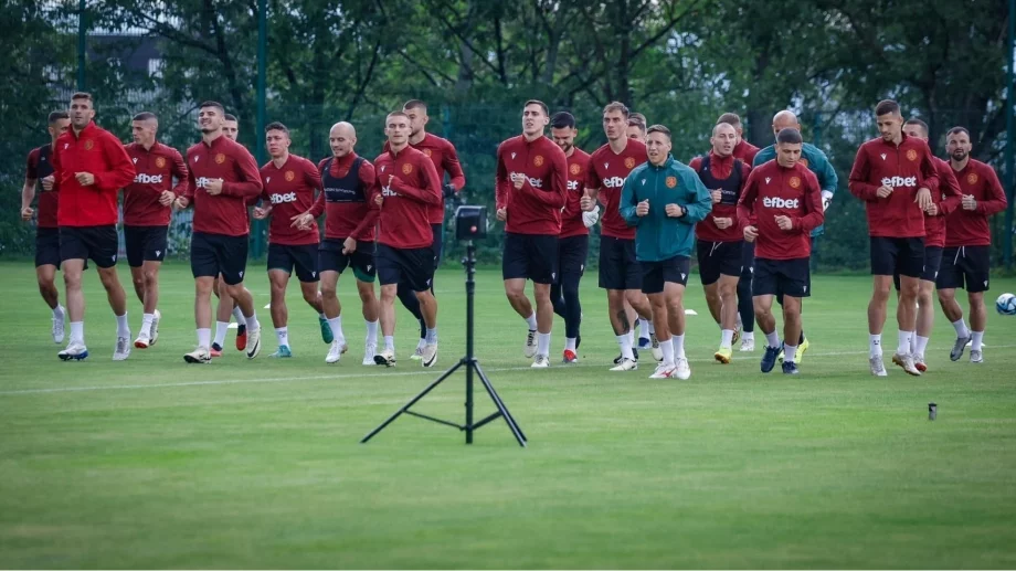 Ако България играе футбол, всички ние сме космонавти