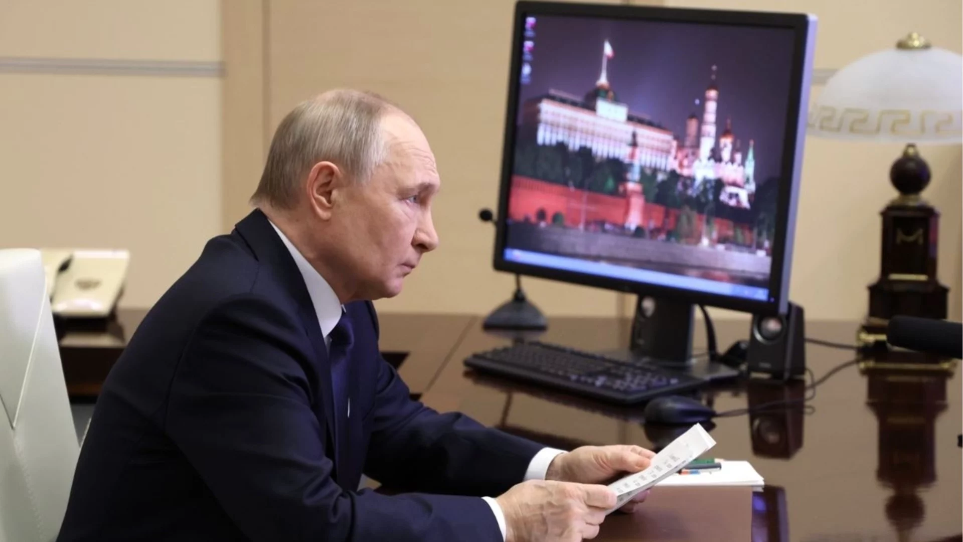 За да приемат нови ядрени оръжия: Путин поиска модернизация на военни бази и летища в Русия (ВИДЕО)
