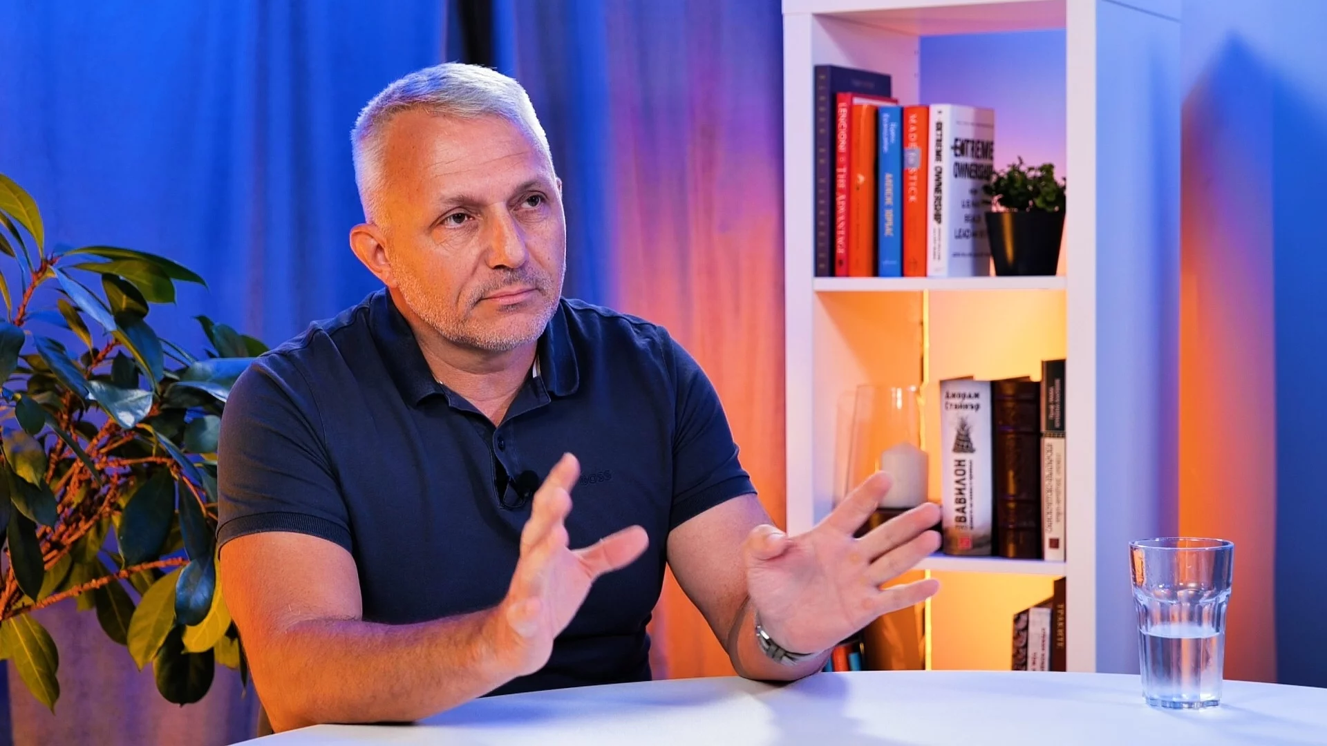 "Не скри възхищението си от тирани като Тръмп и Путин, защото иска да е като тях": Хаджигенов за интервюто на Радев пред CNN