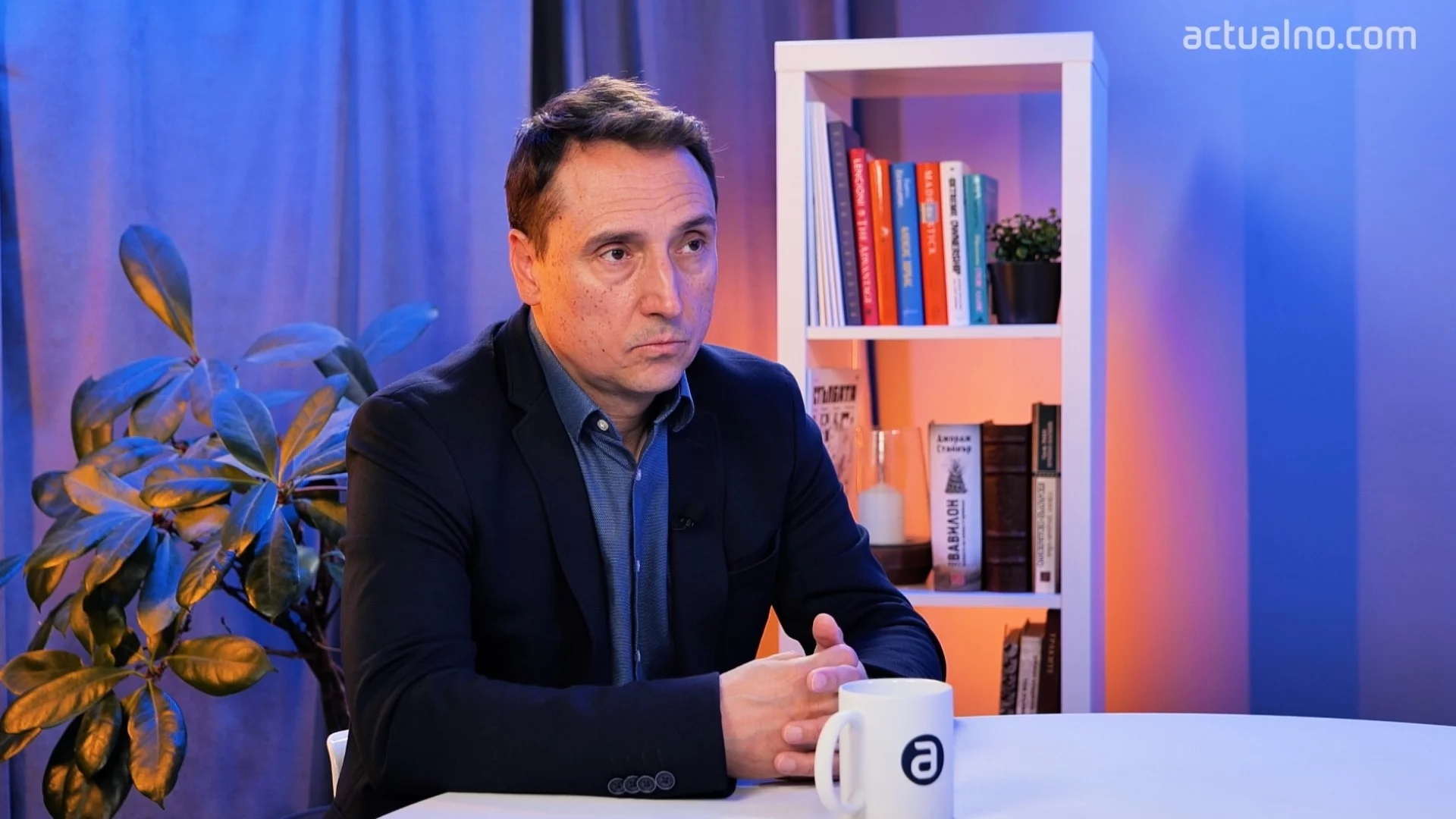 Какво печели Румен Радев от страховете за еврото? Добромир Живков в Студио Actualno (ВИДЕО)