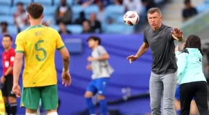 Наградиха тежко болния Сречко Катанец с кола, той я подари на преводача си