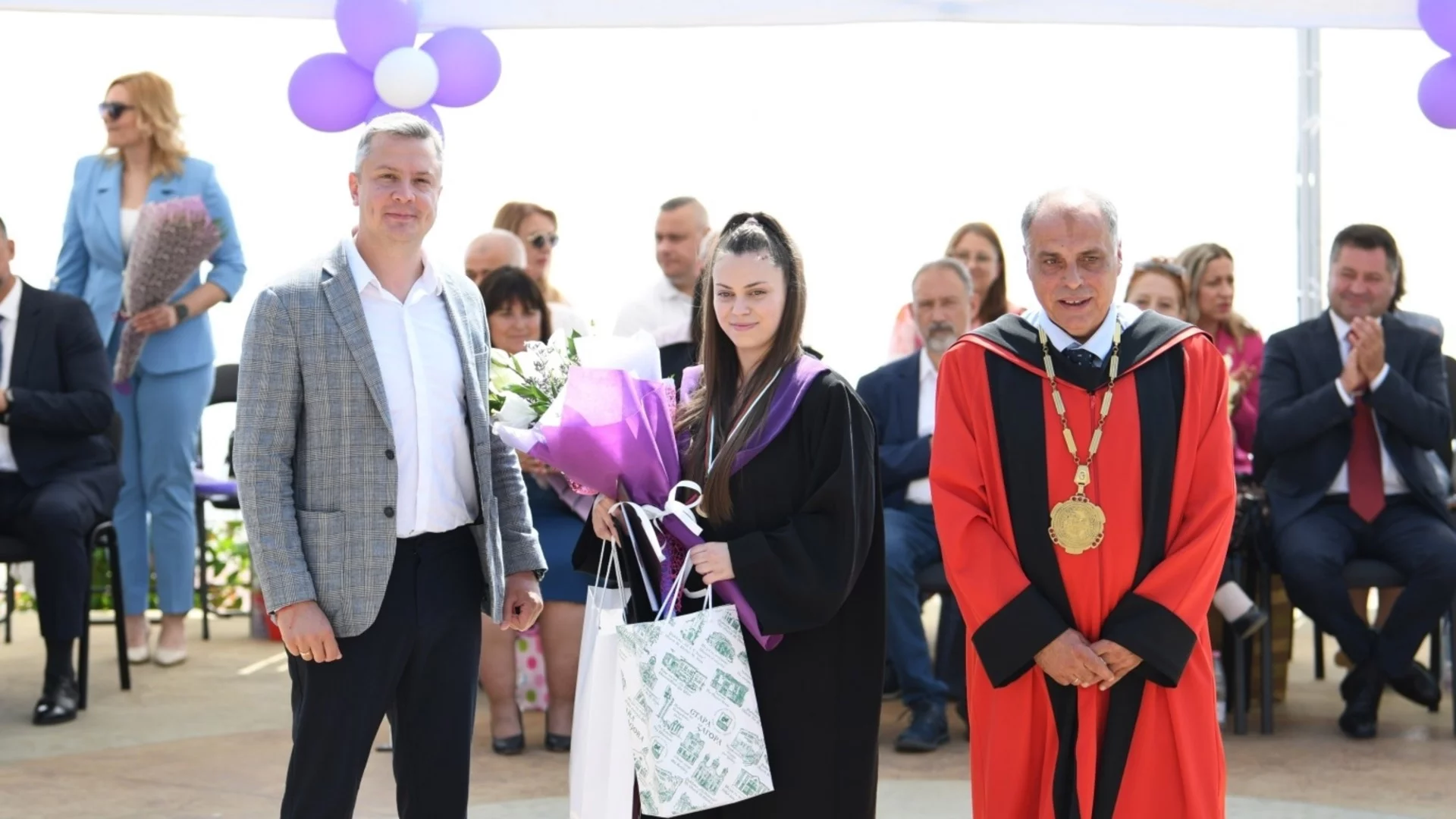 Зам.-кмет на Стара Загора към абсолвентите: Вие сте капацитетът на града