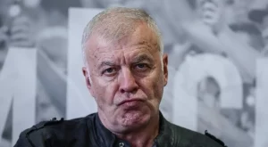 Сираков решен да пише история: Взима още един популярен българин без пари?