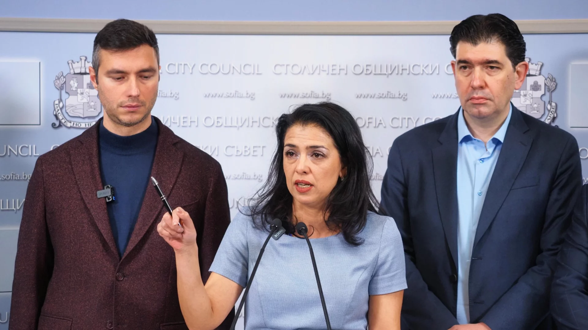 "Дано не забрави ангажиментите си": Иван Таков изненадан от напускането на Ваня Григорова